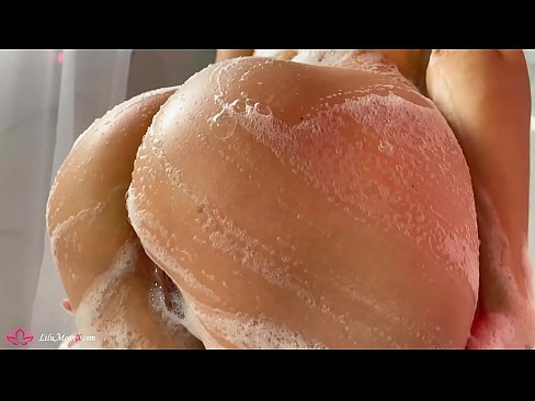 ❤️ Brunette Masturbates Pus karo Vibrator kanggo Intens Orgasme ing Shower ❤ Cukup porno ing kita